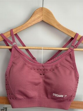 Gymshark Energy Seamless Sports Bra (S) in Dusky Pink